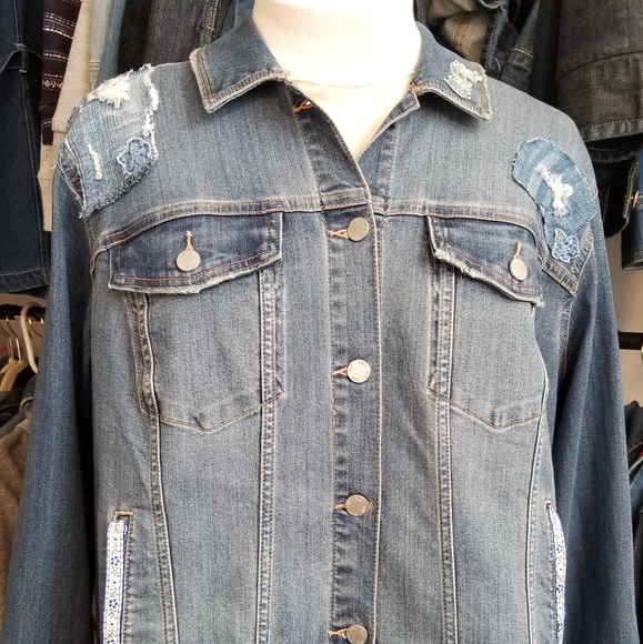 Plus size upcycled denim jean jacket. - Picture 2 of 8